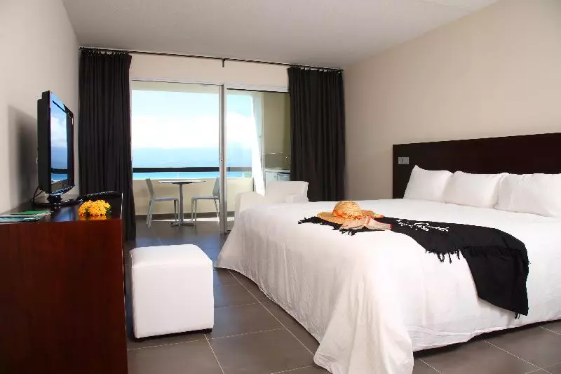 اتاق استاندارد با چشمانداز دریا, Mahogany Hotel Residence & Spa