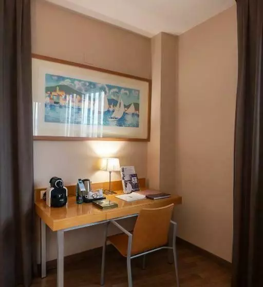 آپارتمان 1 خوابه, Ponient Vila Centric