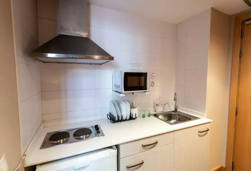 آپارتمان 1 خوابه, Ponient Vila Centric