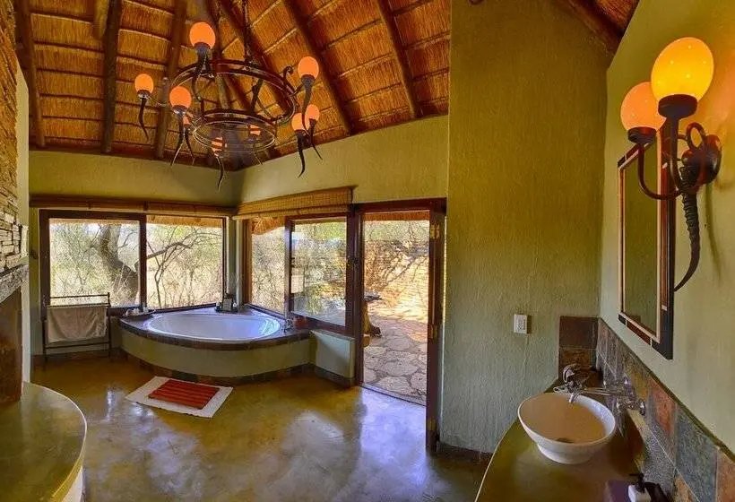 １ベッドルームのデラックスアパートメント, Motswiri Private Safari Lodge