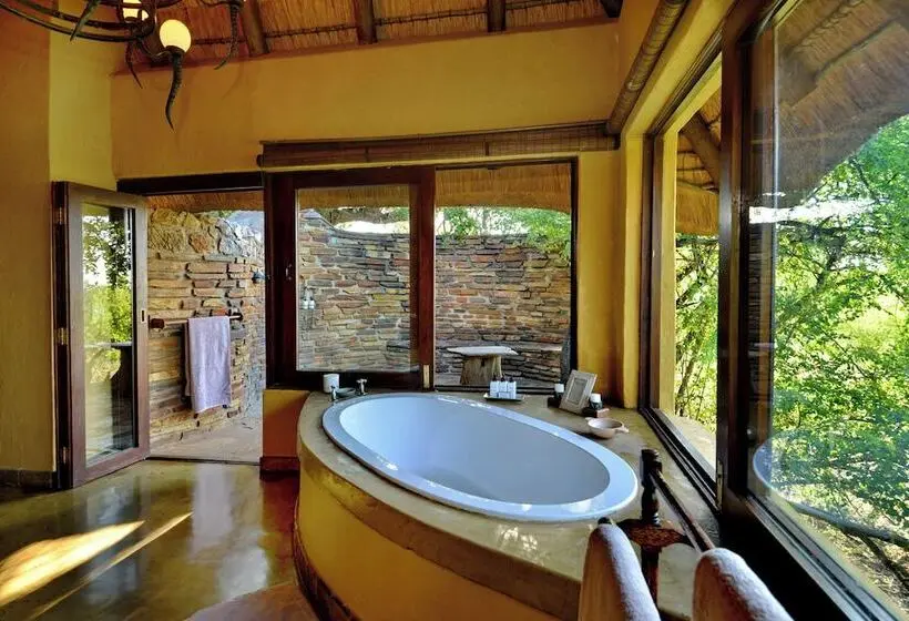 １ベッドルームのデラックスアパートメント, Motswiri Private Safari Lodge