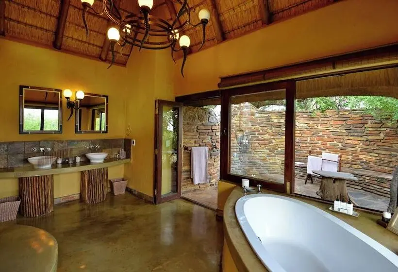 １ベッドルームのデラックスアパートメント, Motswiri Private Safari Lodge