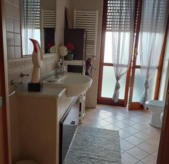 اتاق استاندارد با تخت بزرگ, B&b Da Vito A San Martino