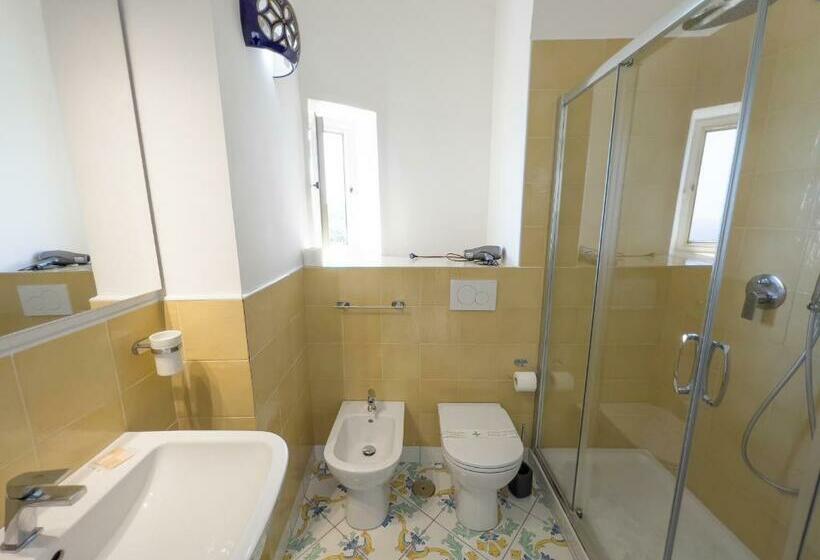 Номер Deluxe Вид на Море с Балконом, Casa Niná