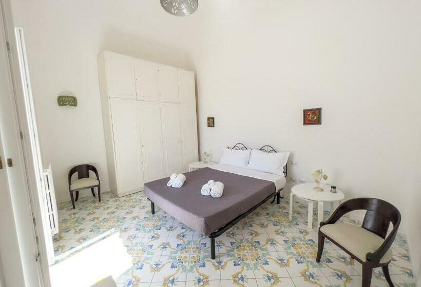 Номер Deluxe Вид на Море с Балконом, Casa Niná