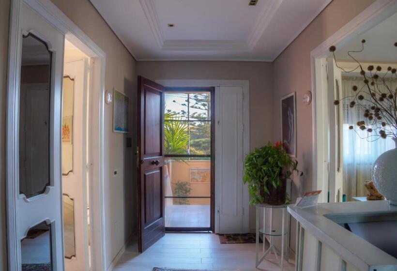 استودیو خانوادگی, Terra Di Sole