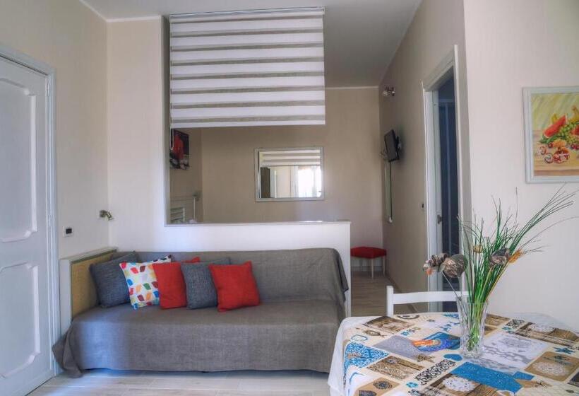 استودیو خانوادگی, Terra Di Sole