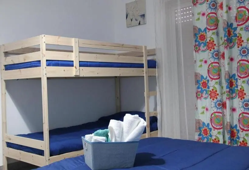 景色の見えるスタンダード４人部屋, Dimora Fraula Guest House