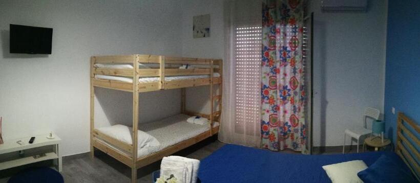 景色の見えるスタンダード4人部屋, Dimora Fraula Guest House