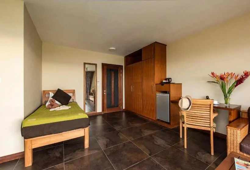 اتاق لوکس, Happy Days Guest House