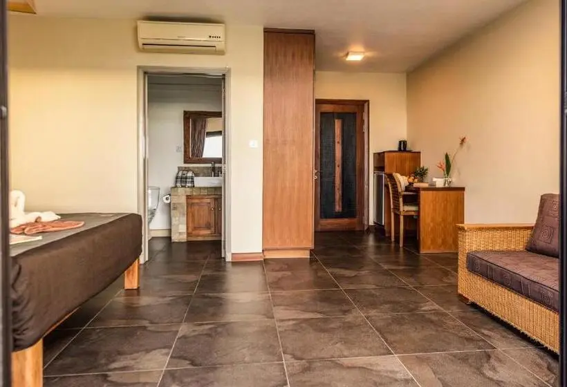 اتاق لوکس, Happy Days Guest House