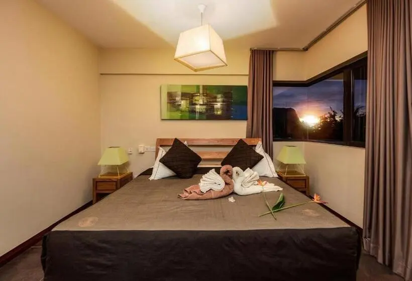 اتاق لوکس, Happy Days Guest House
