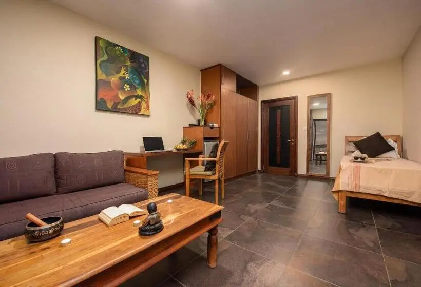 اتاق لوکس, Happy Days Guest House