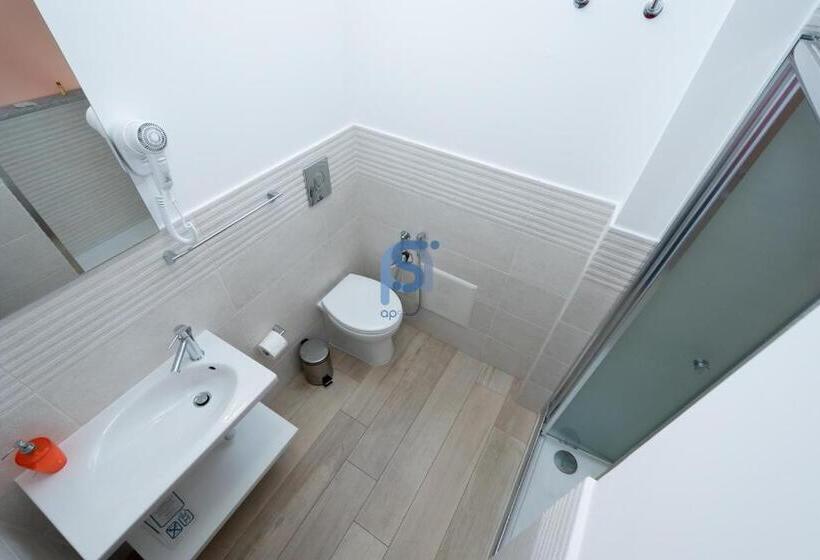 اتاق استاندارد با تخت بزرگ, B&b Panorama   Self Check In