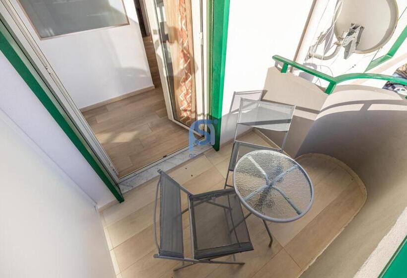 اتاق استاندارد با تخت بزرگ, B&b Panorama   Self Check In