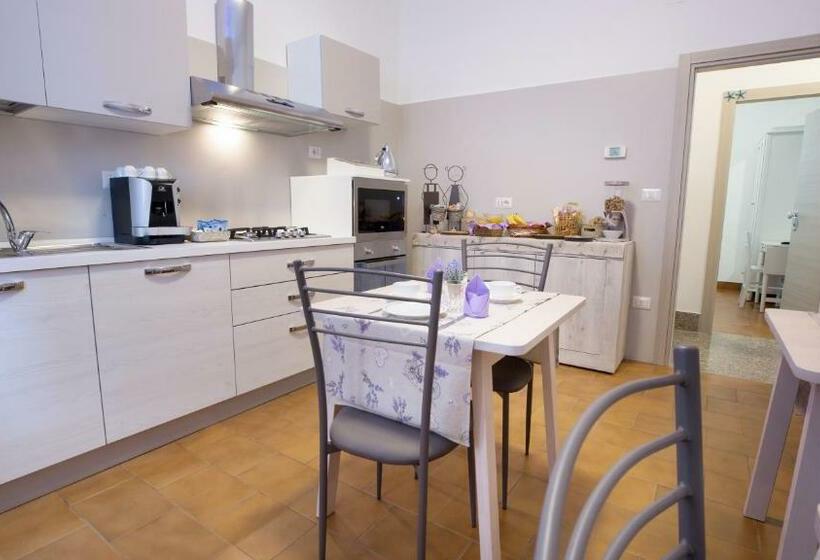 디럭스 룸, Marlin B&b