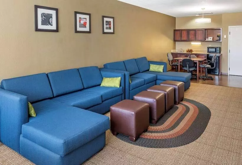 スイート, Comfort Inn & Suites