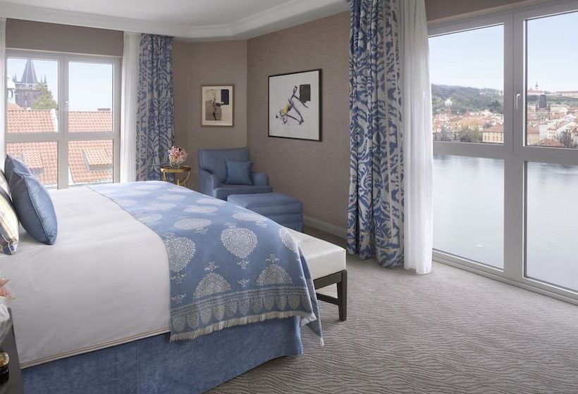 Люкс, Four Seasons Hotel Prague