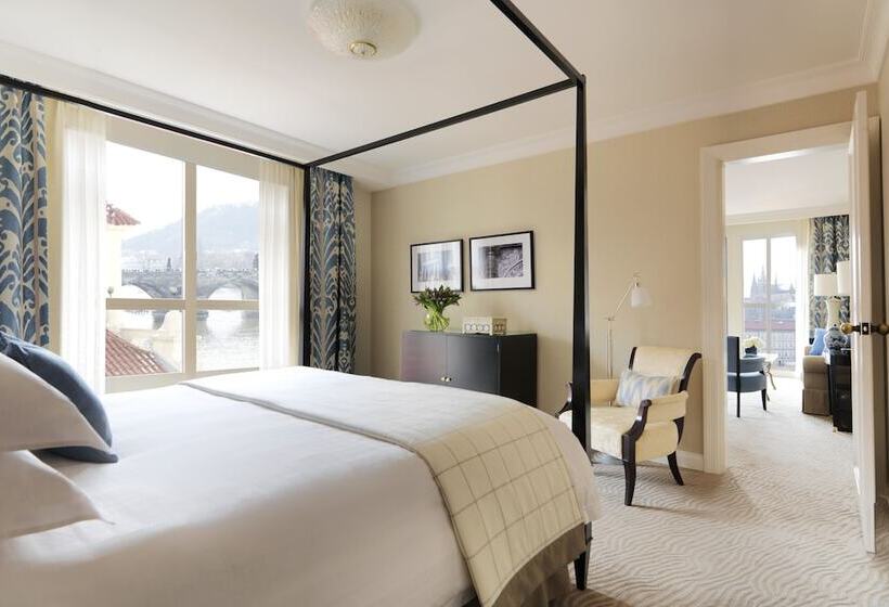 Люкс, Four Seasons Hotel Prague