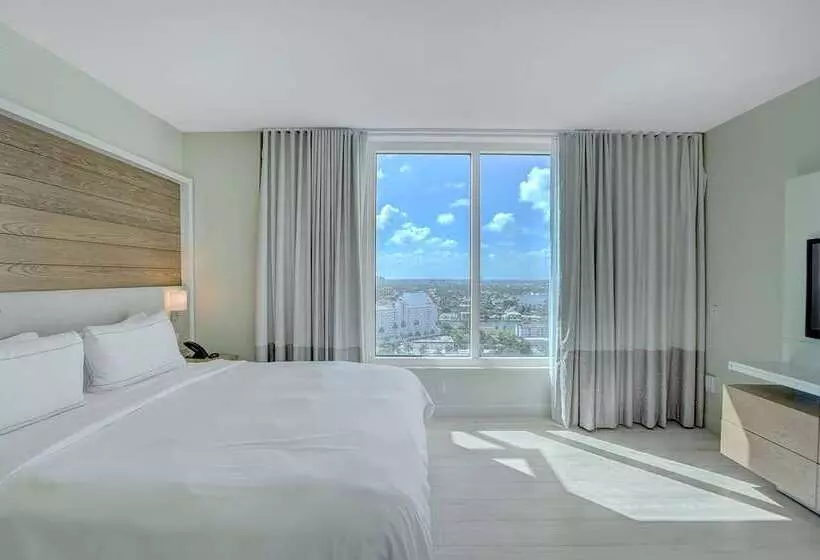 استودیوی لوکس, Hilton Bentley Miami/south Beach