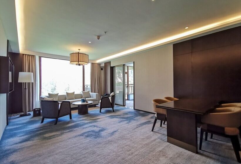 Люкс Клуб, Intercontinental Resort Jiuzhai Paradise, An Ihg