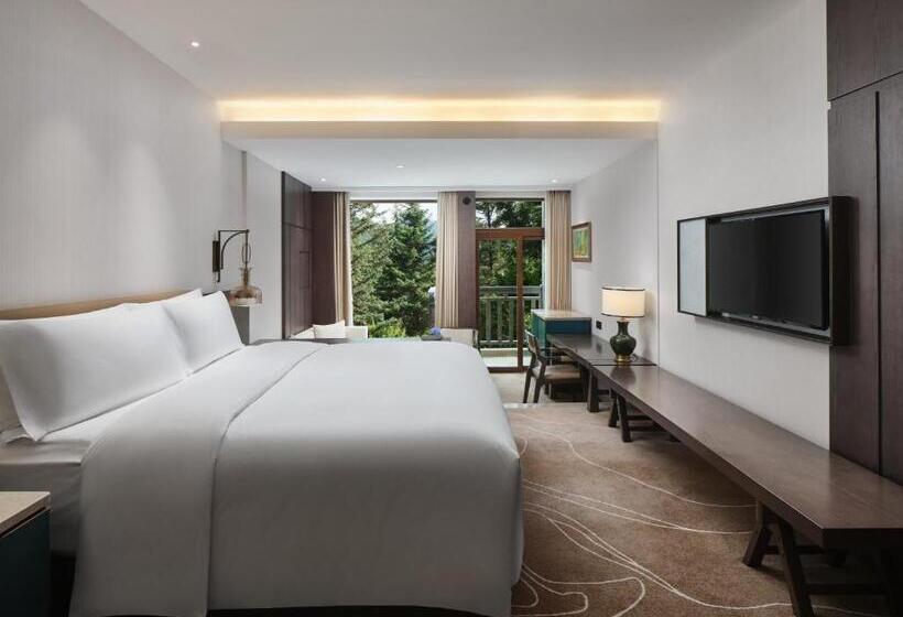 Номер Классика Кровать Кинг, Intercontinental Resort Jiuzhai Paradise, An Ihg