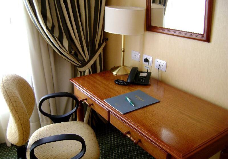 디럭스 룸 킹사이즈 침대, Intertower