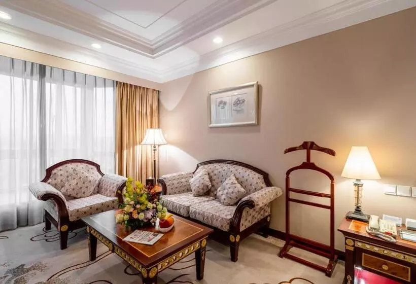 キングサイズベッドのデラックスルーム, Maritim Hotel Taicang Garden