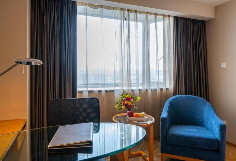 キングサイズベッドのクラシックルーム, Maritim Hotel Taicang Garden