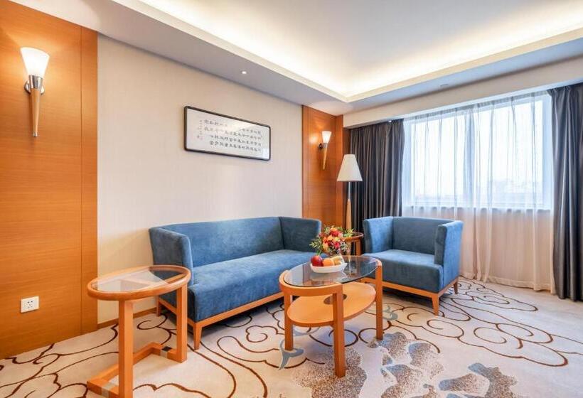 Номер бизнес-класса, Maritim Hotel Taicang Garden