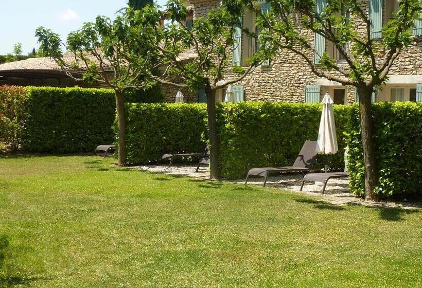 غرفة قياسية مزوَّدة بتراس, Mas De La Senancole