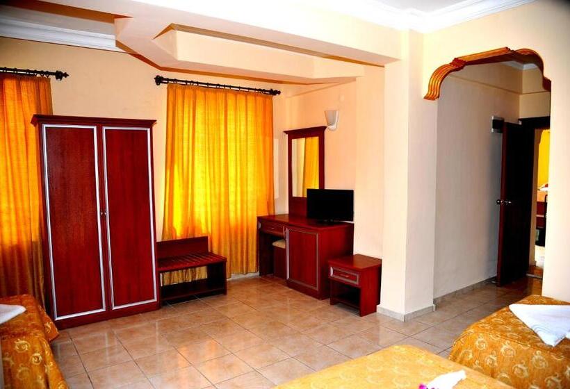 اتاق خانوادگی, Selge Hotel Side