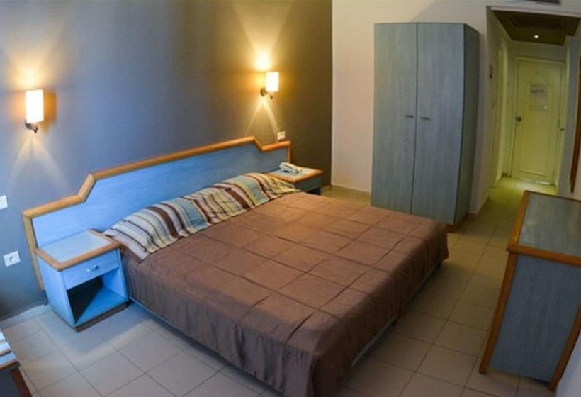 اتاق استاندارد سه نفره, Sousse City And Beach