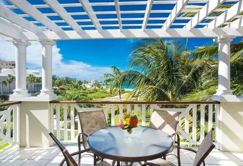 استودیوی استاندارد با چشمانداز دریا, Royal West Indies