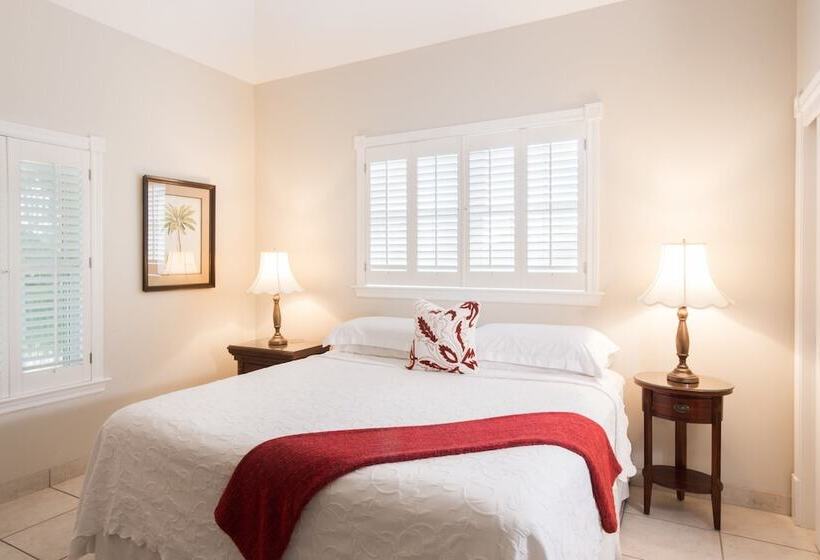 2 Bedroom Apartment Garden View, Royal West Indies