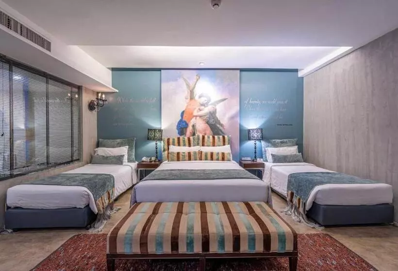 デラックスの４人部屋, Sunbeam Hotel Pattaya   Sha Extra Plus