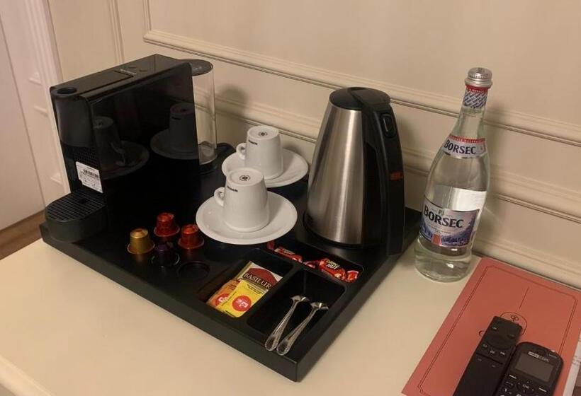 Номер Deluxe, Grant Boutique