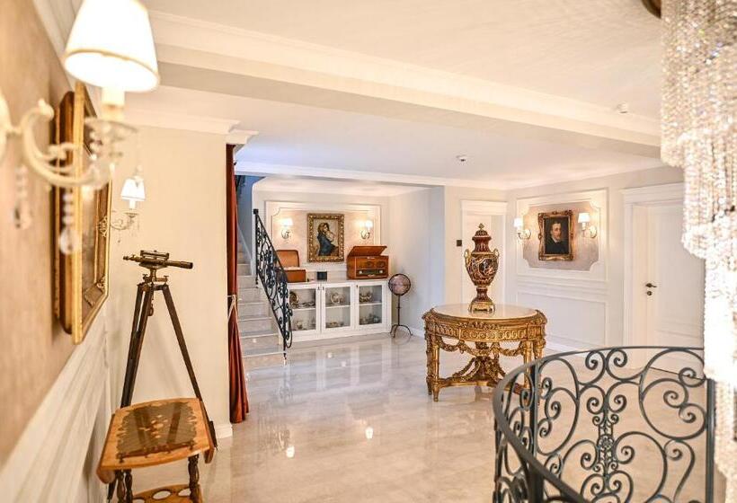 آپارتمان 1 خوابه با چشم‌انداز باغ, Grant Boutique