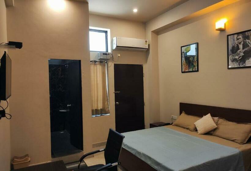 Deluxrum med Balkong, Green Hillock