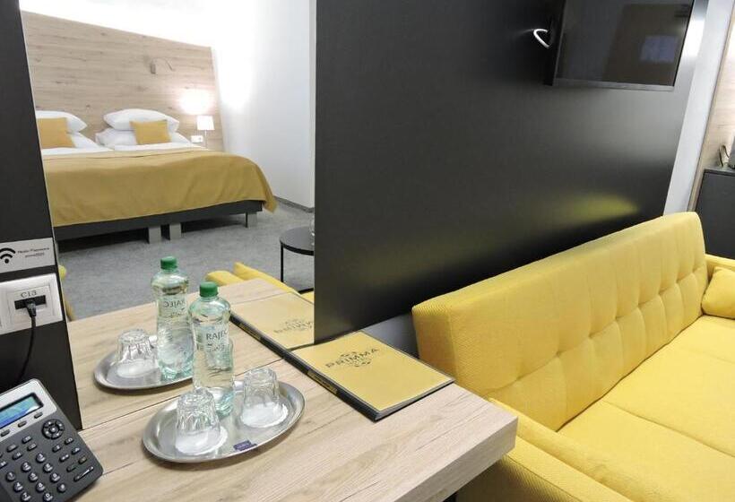 Номер Deluxe, Primma