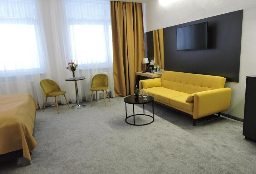 חדר דלוקס, Primma