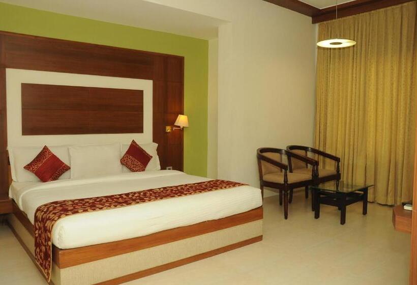 חדר דלוקס, Ponnis Grand Inn