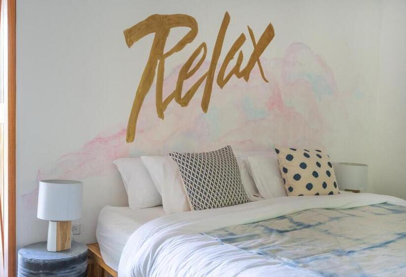 Standard studio with lake view, Catalina S Hideaway