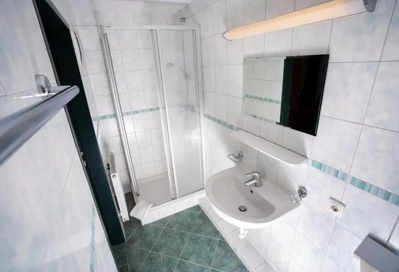 اتاق استاندارد با بالکن, Das Cityhouse