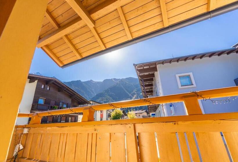 스탠다드 트리플 발코니 룸, Das Cityhouse