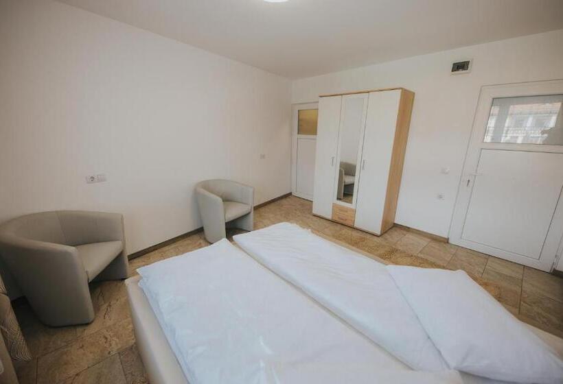 标准间, Endlich Zuhause