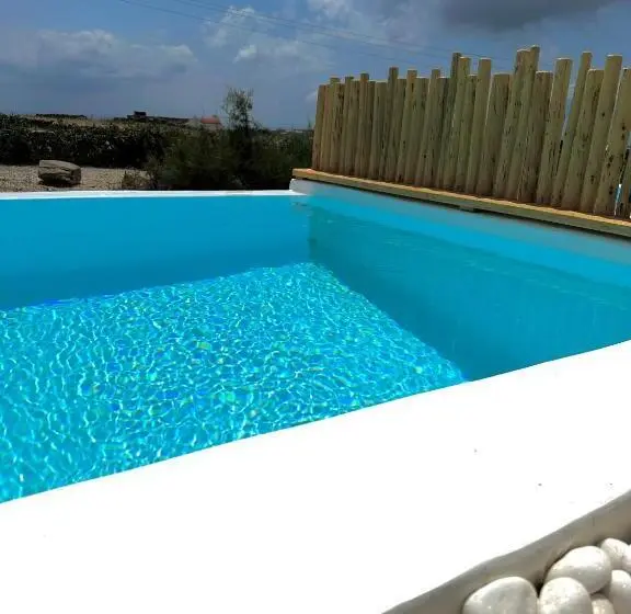 اتاق استاندارد با تخت دو نفره بزرگ, Aegean Hospitality