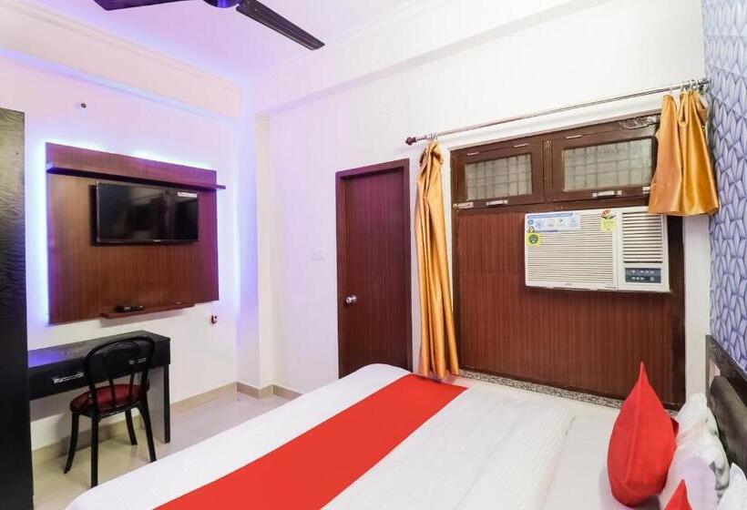 Quarto Triplo Clássico, Oyo 70617 R.c. Inn