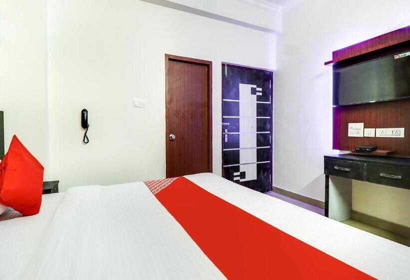 Quarto Triplo Clássico, Oyo 70617 R.c. Inn