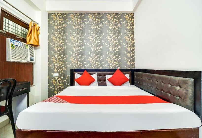 Quarto Triplo Clássico, Oyo 70617 R.c. Inn